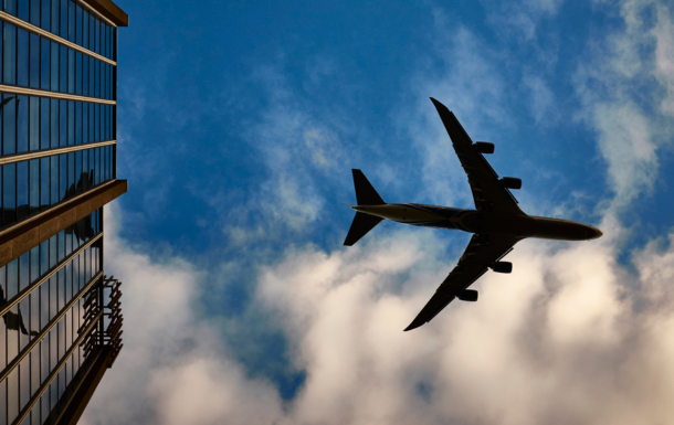 plane flying overhead